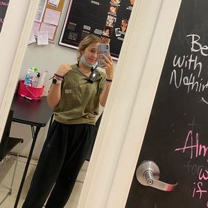 Meet your Posher, Hailey